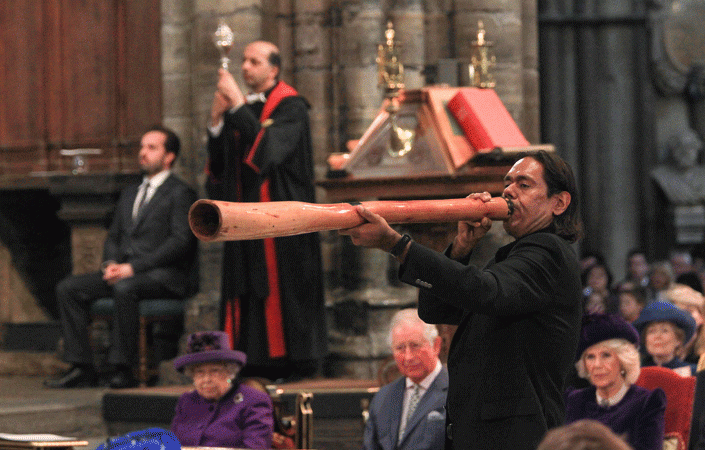 The congregation was captivated by the haunting sounds of the digeridoo, played by Australian maestro William Barton